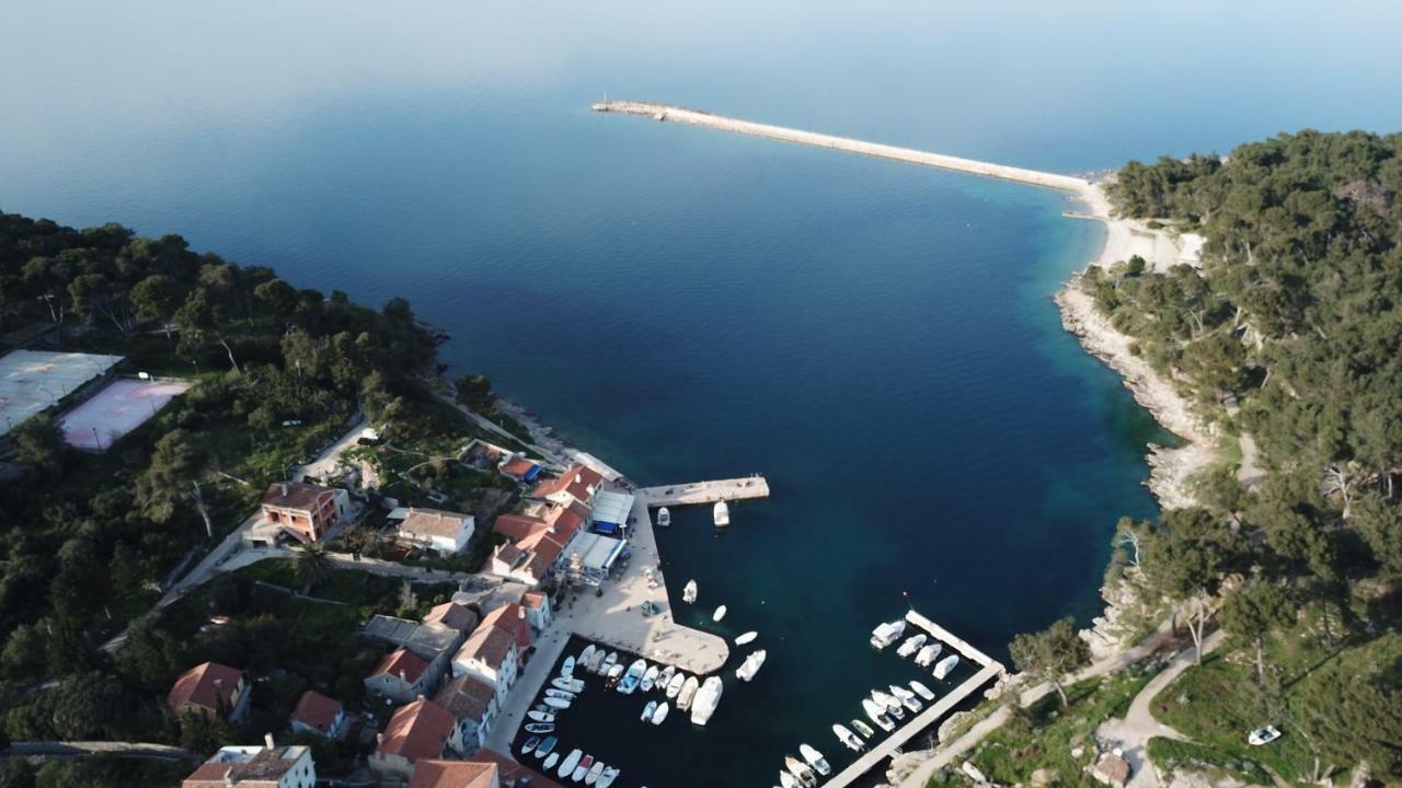 Guesthouse Antonija Veli Losinj Exterior photo