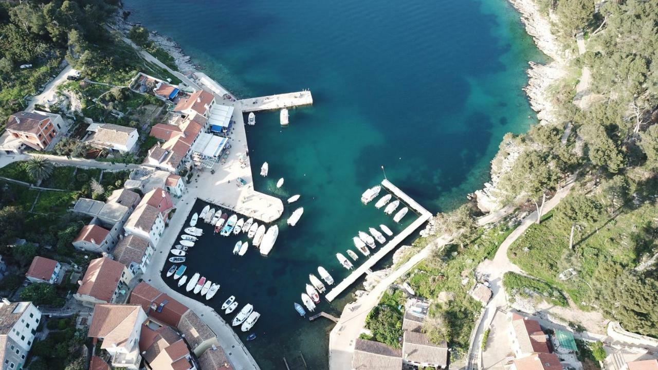 Guesthouse Antonija Veli Losinj Exterior photo