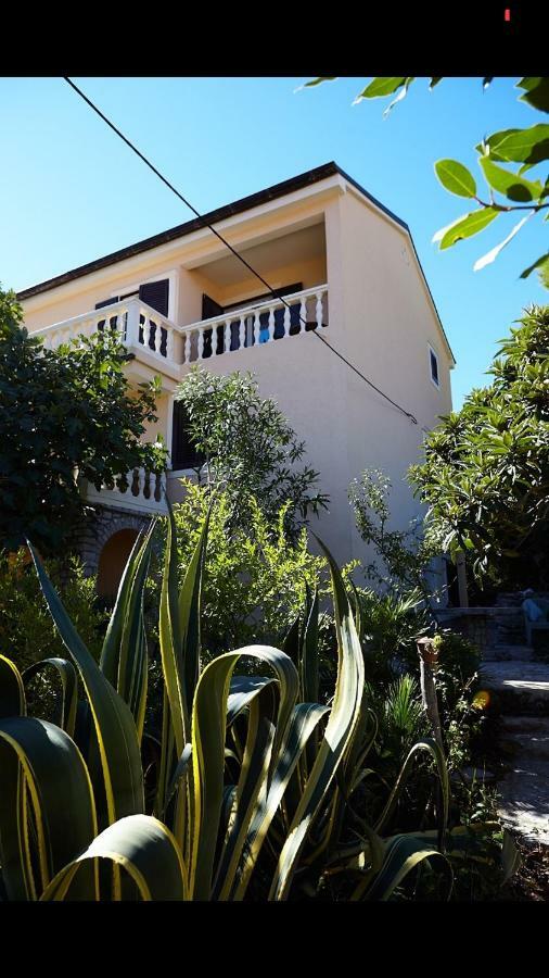 Guesthouse Antonija Veli Losinj Exterior photo